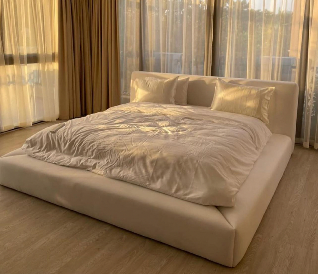 The Stella Bed